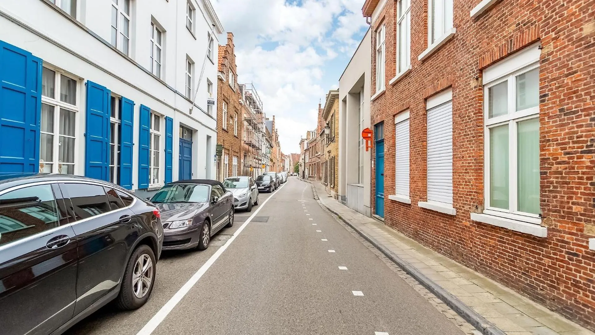 Дом отдыха Town House With View Over The 3 Towers Of Bruges, Cleaning Included